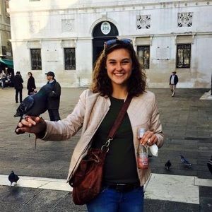 Meet your Posher, Veronica